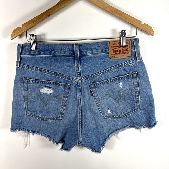 Levi's Women's 501 Light Wash Button Fly Distressed Jean Shorts Sz 28 Boho - Picture 4 of 9